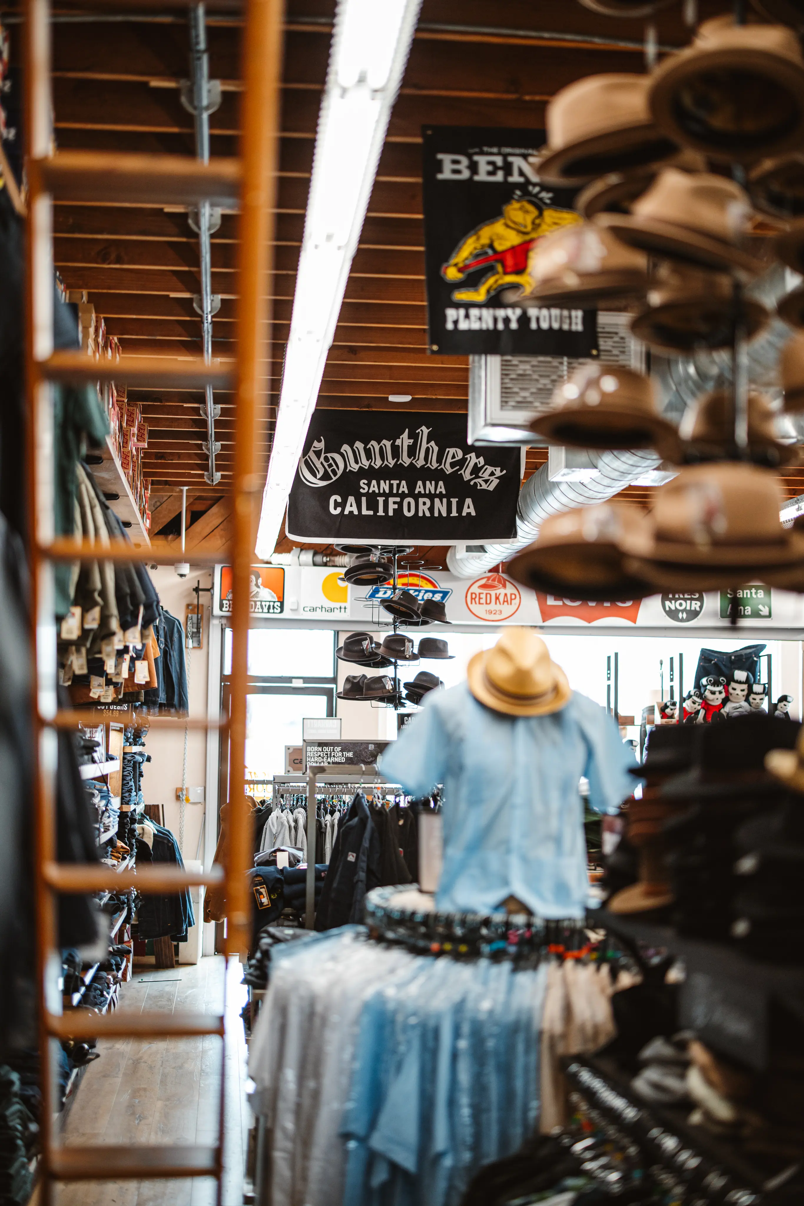 inside of Gunthers store